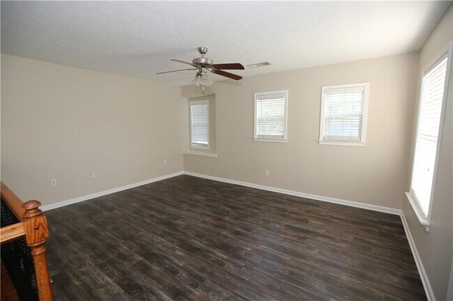 Building Photo - 173 Parkmont Ct