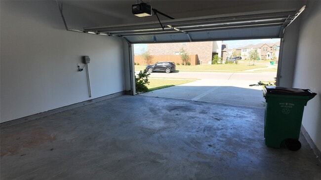 Building Photo - 1328 Bright Hl Dr
