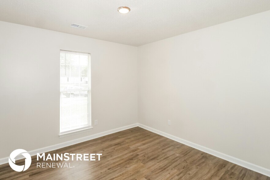 Building Photo - 1764 Dorchester Dr