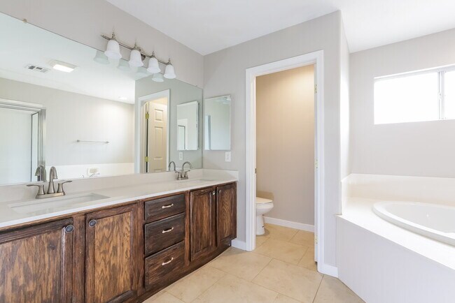 Building Photo - 9134 Mountain Maple Ct