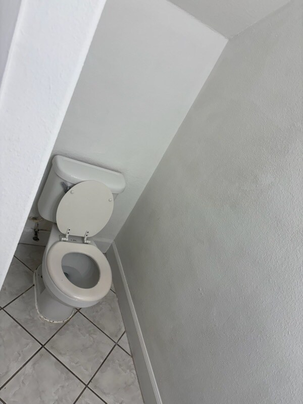 Building Photo - 1395 McQuesten Dr