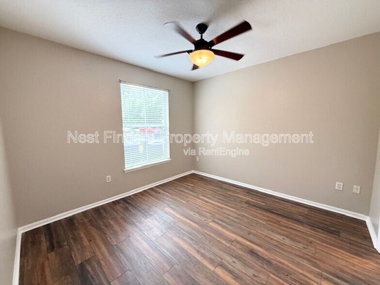 Building Photo - 8539 Gate Pkwy W