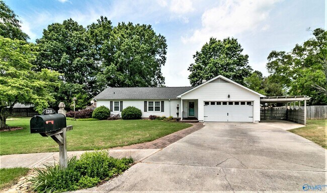 Building Photo - 1201 Aldridge Dr SE