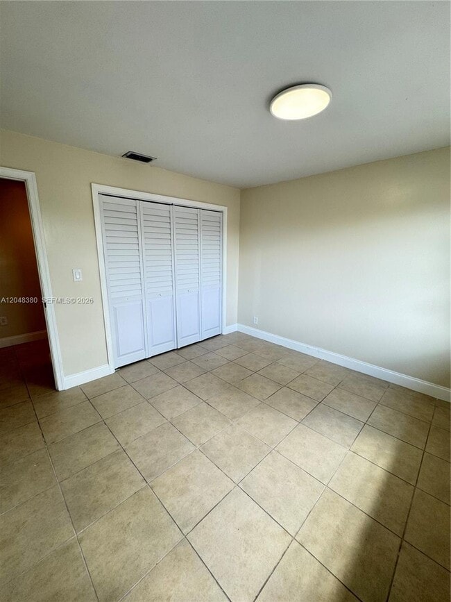 Building Photo - 3167 Coral Springs Dr