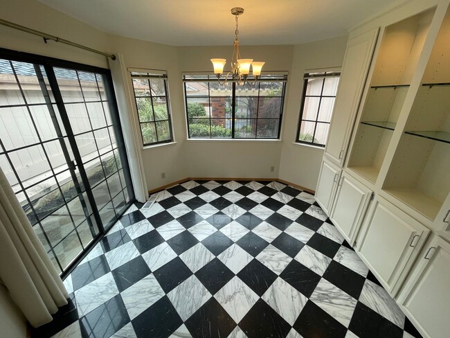 Building Photo - $4,575 - GORGEOUS 3 BEDROOM HOME IN BLACKHAWK