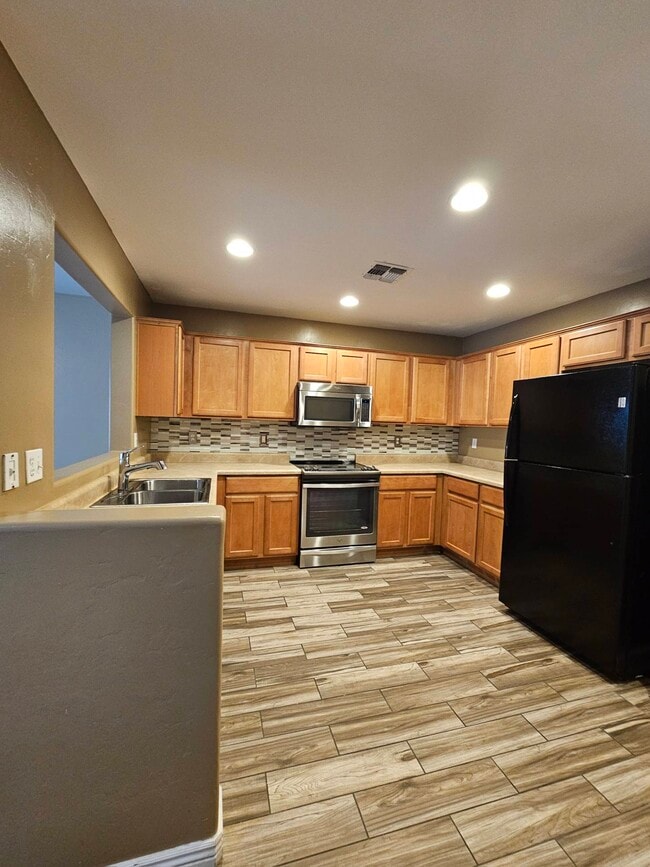 Building Photo - 6047 S Cedar Elm Ln