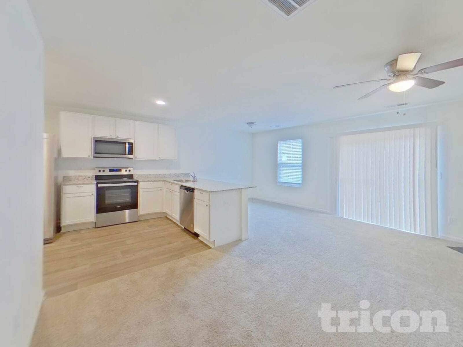 Building Photo - 1073 Crescent Moon Lp