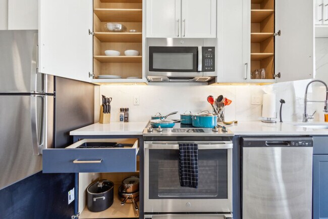 Building Photo - 2901 Indiana St