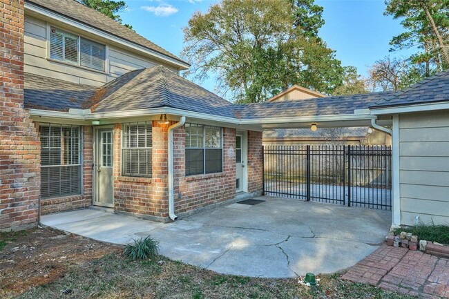 Building Photo - 715 Baltic Ln