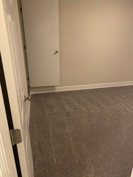 Bedroom#2 - 281 Oak Dr