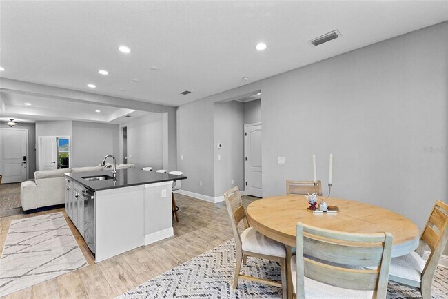 Building Photo - 14147 Campfire Ct