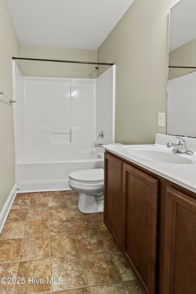 Building Photo - 403 Sundown Ct