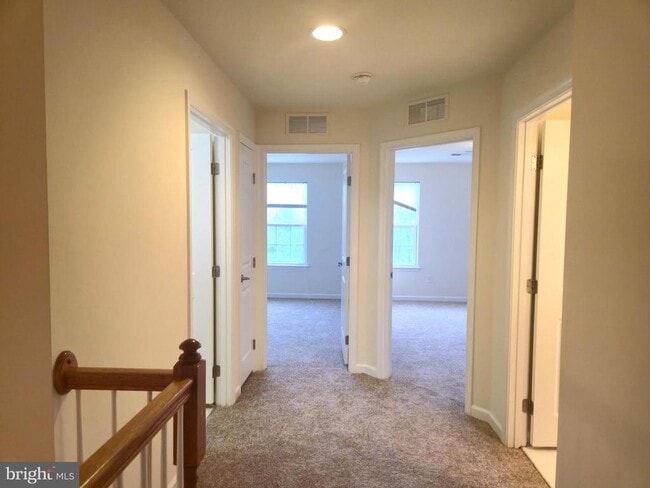 Building Photo - 1309 Madison Ln