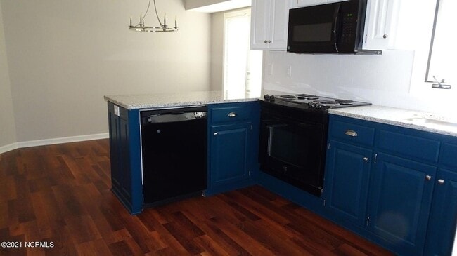 Building Photo - 1410 Monticello Dr