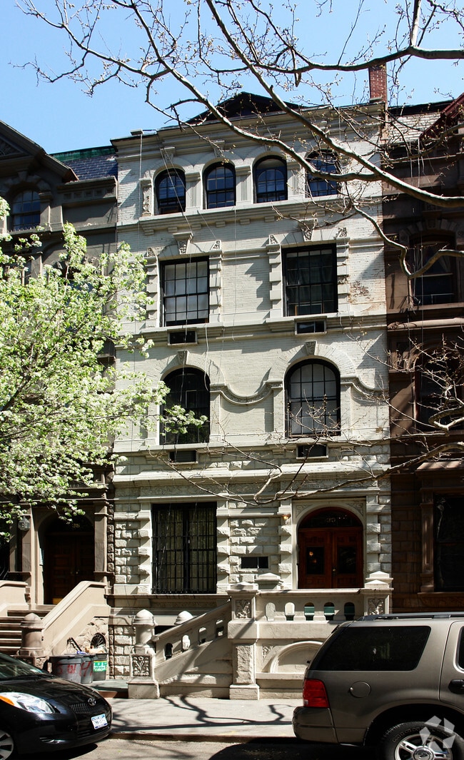 Building Photo - 33 West 84th Street
