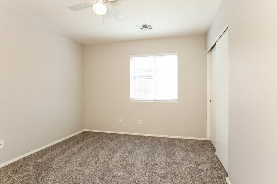 Building Photo - 15066 W Buchanan St
