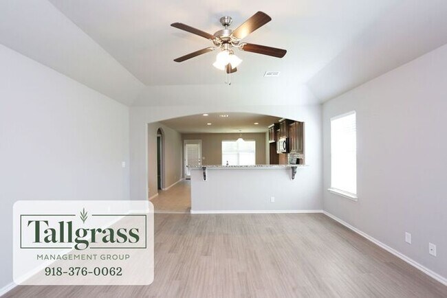 Building Photo - Brand New 4/2/2 in The Heights neighborhood!