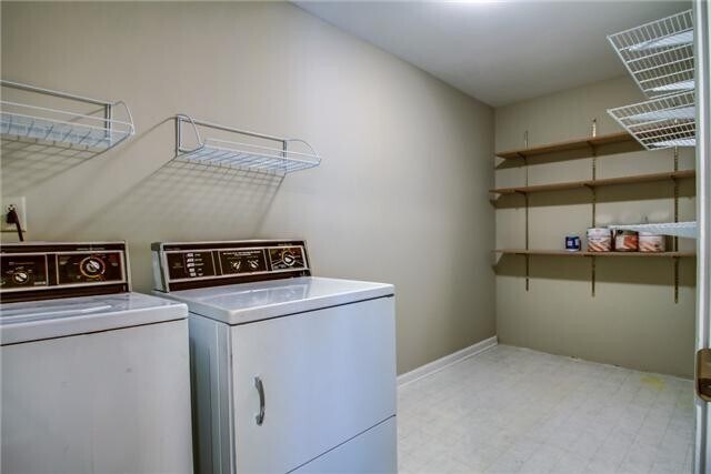 Building Photo - 120 Hillsboro Pl