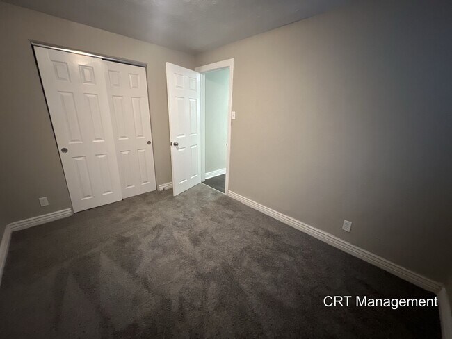 Building Photo - Freshly Updated 3-Bedroom, 1-Bathroom