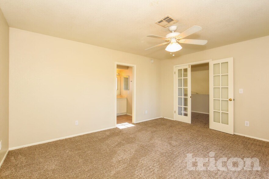 Building Photo - 7434 W Sierra St