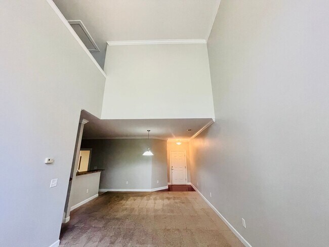 Building Photo - 3 Bedroom/2.5 Bath Townhome with garage in Wild Wing!