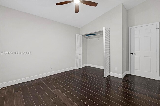 Building Photo - 5621 Carriage Ln