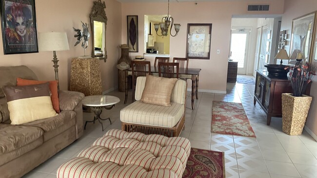 Building Photo - 14623 Bonaire Blvd