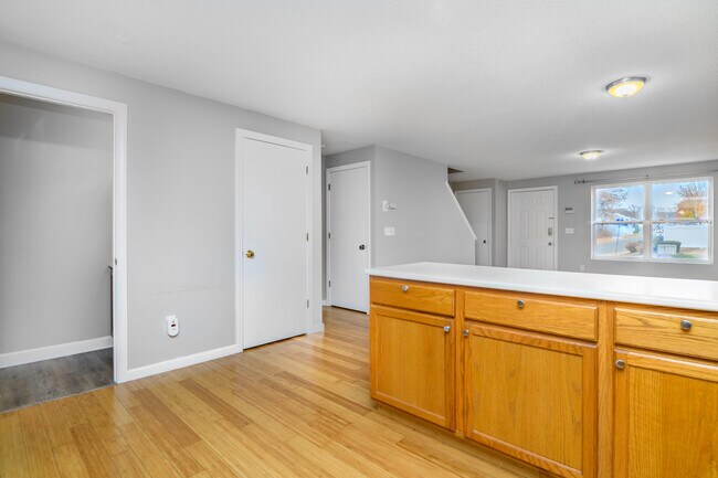 Building Photo - 3 Periwinkle Ln