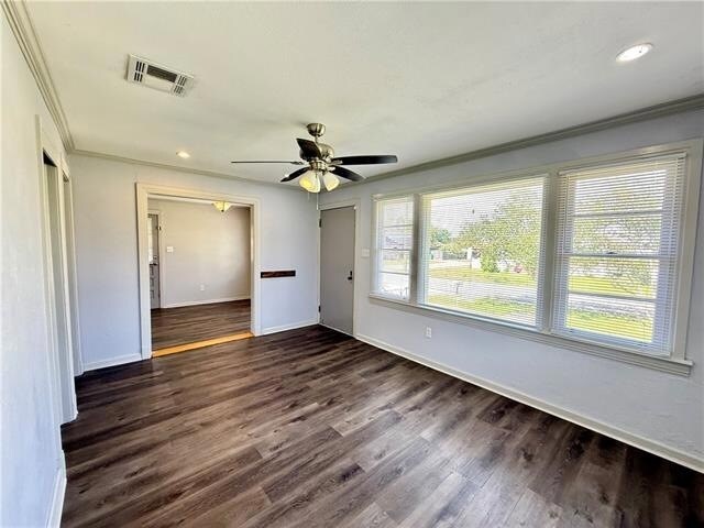Building Photo - 628 Radiance Ave