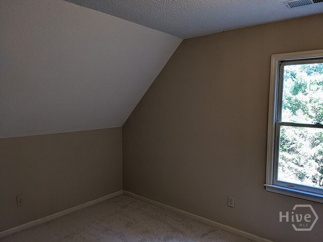 Building Photo - 170 Woodhaven Ridge