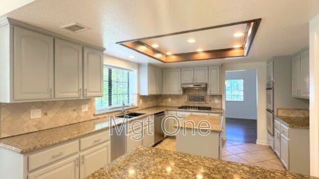 Building Photo - 1294 Baylor Pl