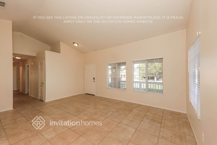 Building Photo - 23195 Twinflower Ave