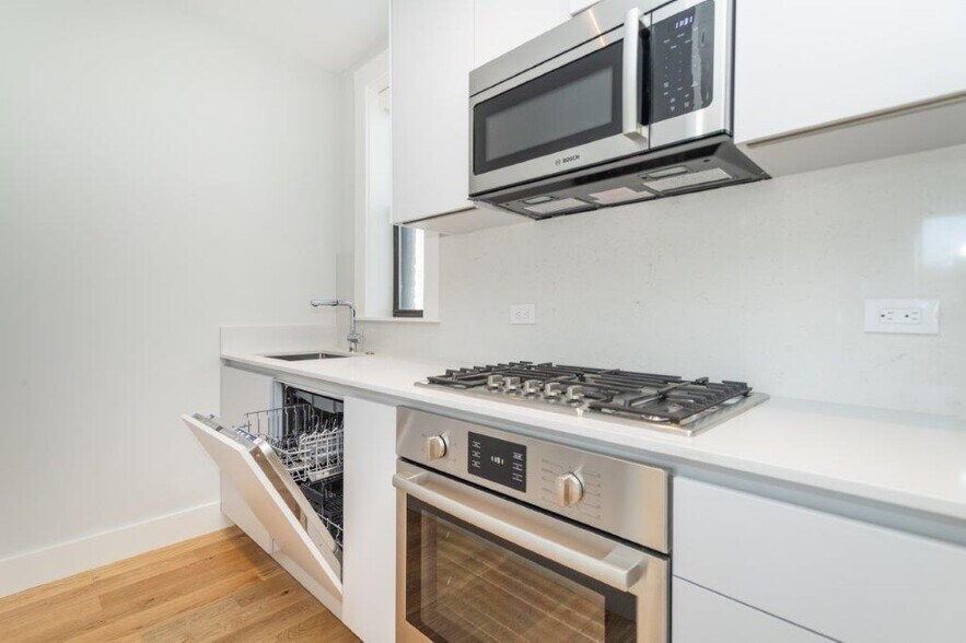 Building Photo - 12 Elko St