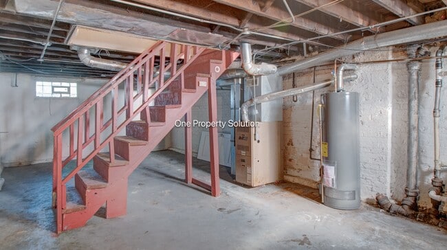 Building Photo - 332 Bridge St