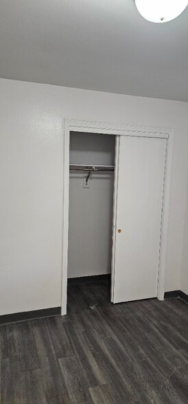 Building Photo - 5843 Ridgebrook Ave SE