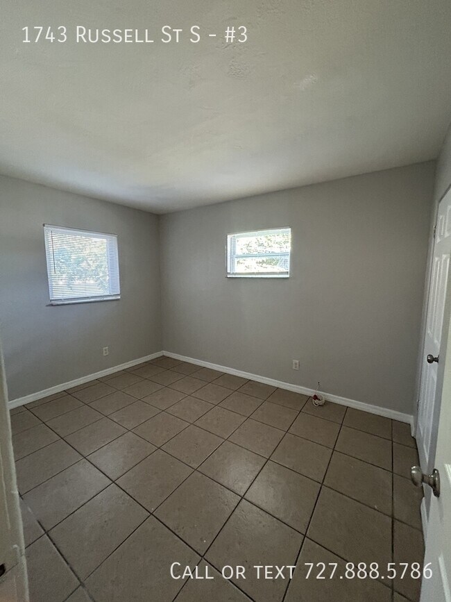 Building Photo - 1743 Russell St S