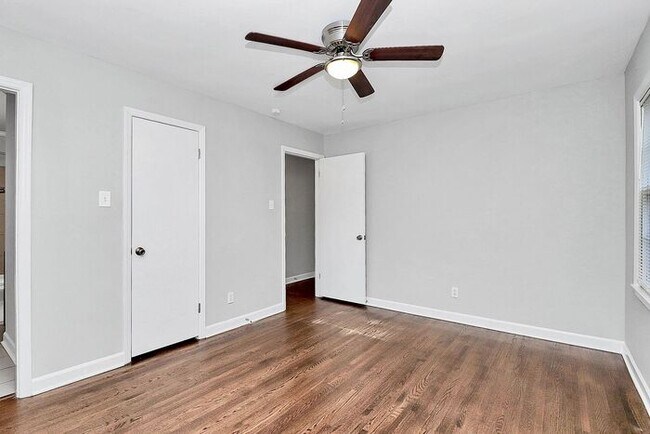 Building Photo - 3BD/2BA Ranch Home in Windsor Park!