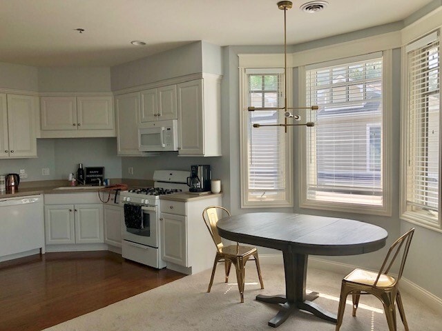 Building Photo - 725 Harbor Watch Dr