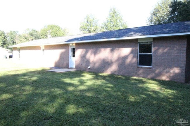 Building Photo - 9018 Bowman Ave