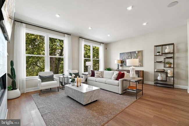 Building Photo - 2459 Liberty Lp