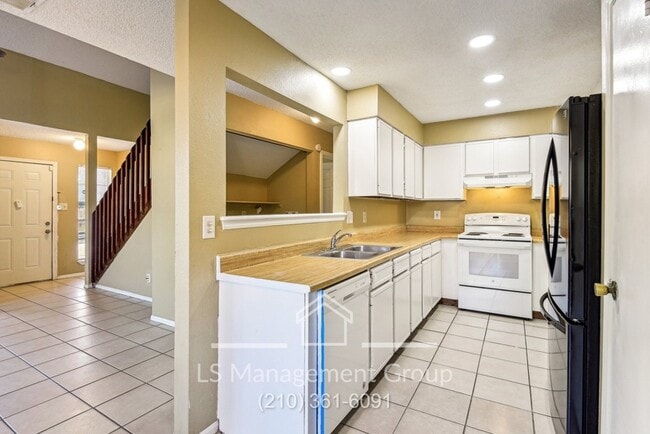 Building Photo - 6704 Windsor Hollow Dr