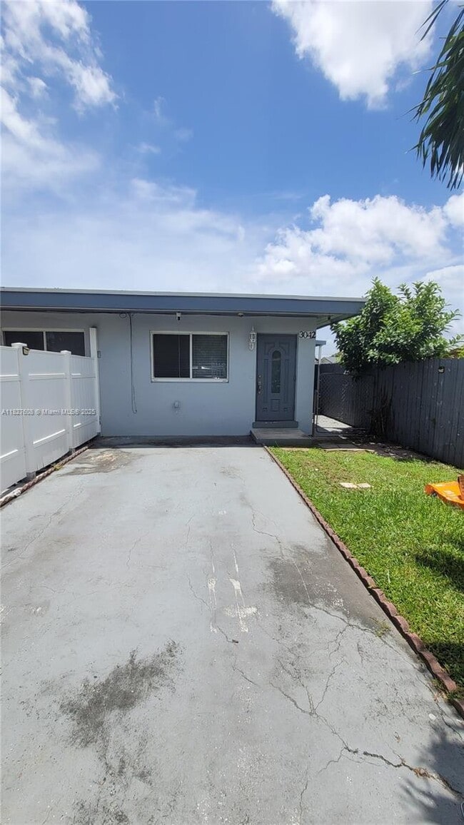 Primary Photo - 3042 NW 27th St