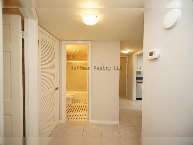 Building Photo - Luxury South Tampa Condo on Bayshore Blvd