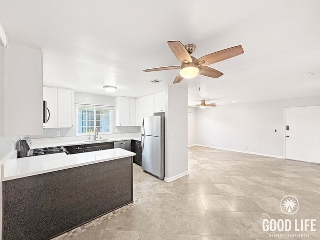 Building Photo - Beautiful 2BD/2BA Condo in El Cajon W/ A/C, W/D, Covered Back Patio, & Community Pool!