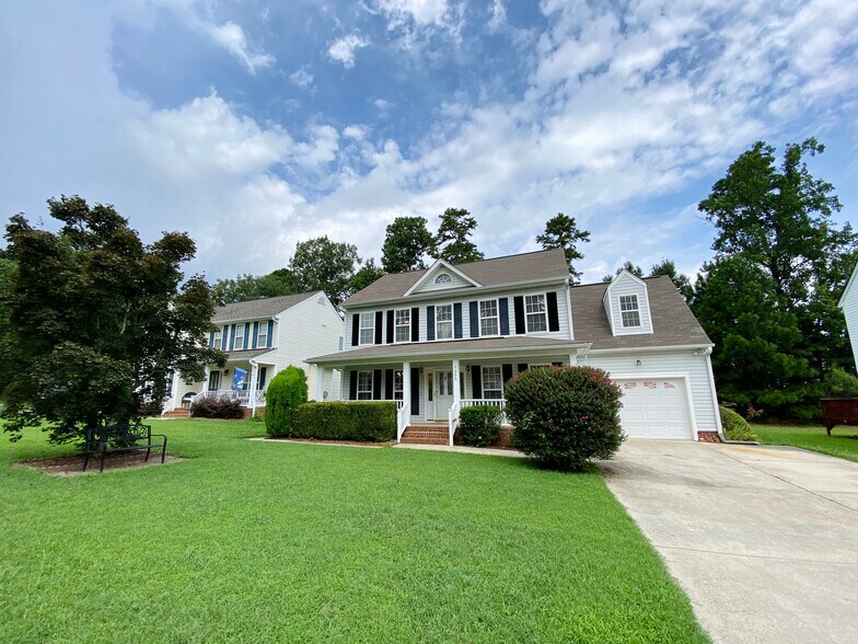 Building Photo - Room in Single Family Home on Ujamaa Dr