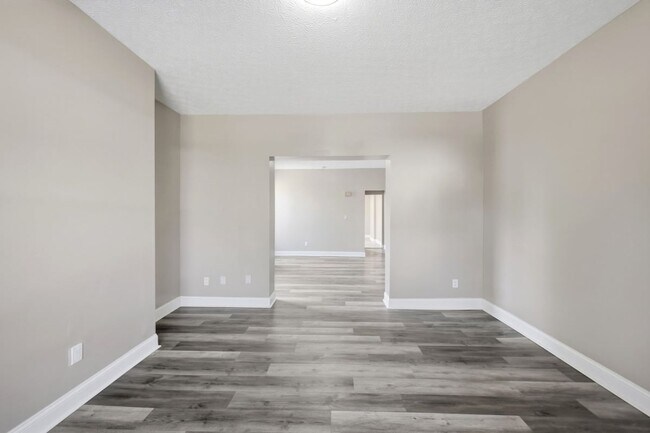 Building Photo - 393 St Clair Ave