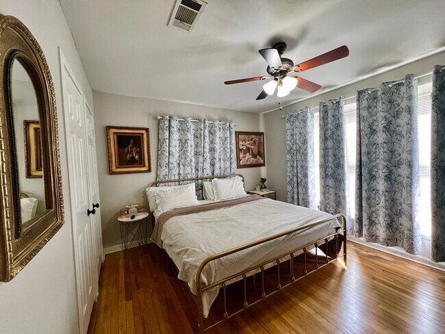 Building Photo - 7357 Brace St