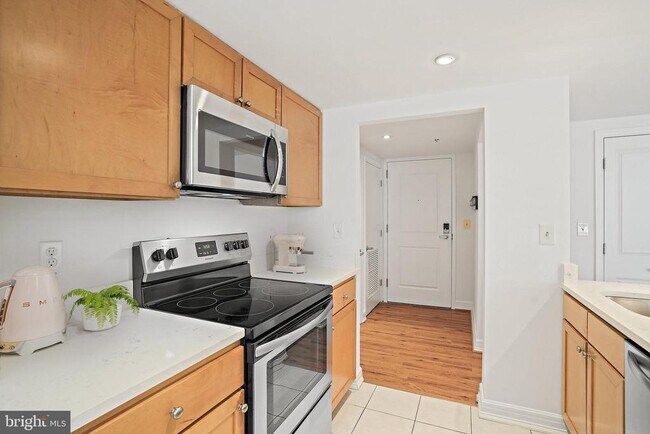 Building Photo - 1225 13th St NW