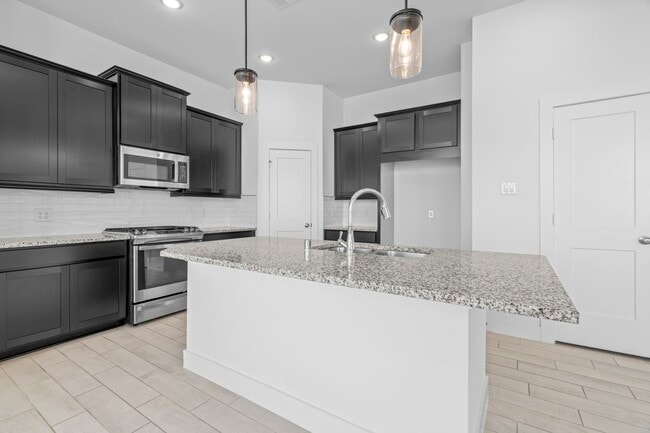 Building Photo - 7810 Starfish Arbor Dr