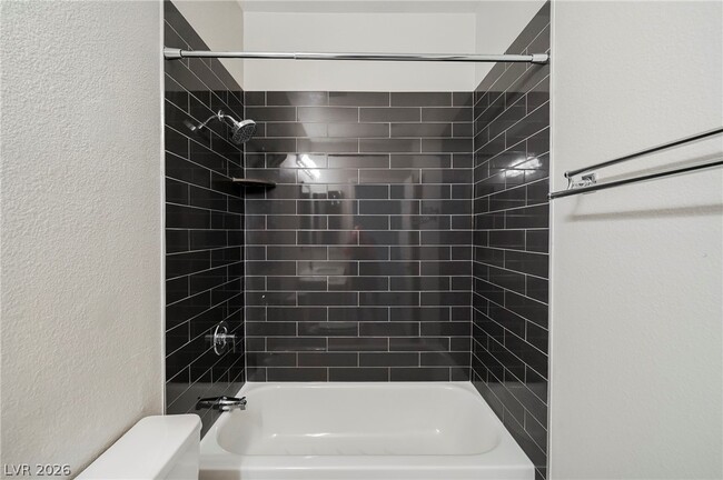 Building Photo - 490 Beaconwood St